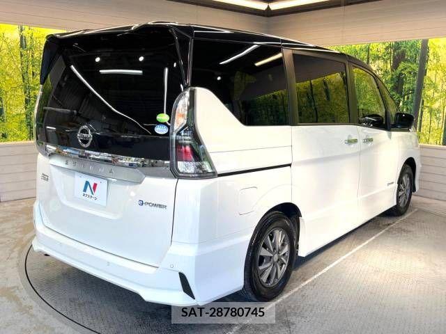 Nissan SERENA 2019-05 325021-18