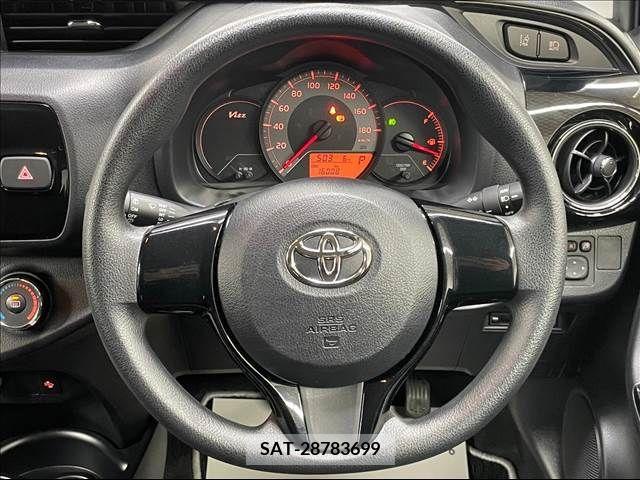 Toyota VITZ 2019-03 211901-12