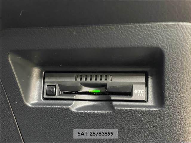 Toyota VITZ 2019-03 211901-6