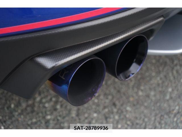 Subaru WRX STI 2018-10 244877-8