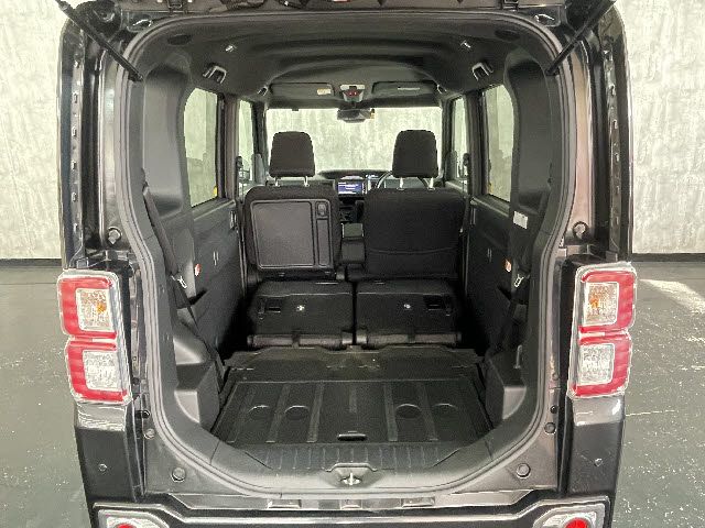 Toyota Pixis Mega 2019-04 180792-20