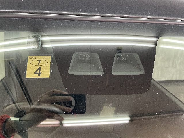 Toyota Pixis Mega 2019-04 180792-16