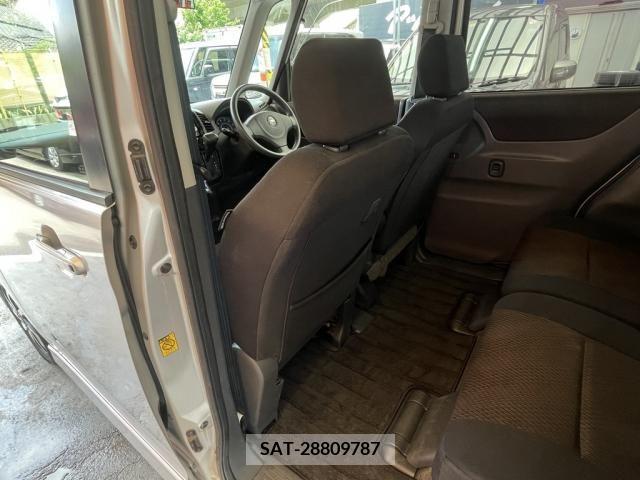 Nissan ROOX 2010-02 388519-19