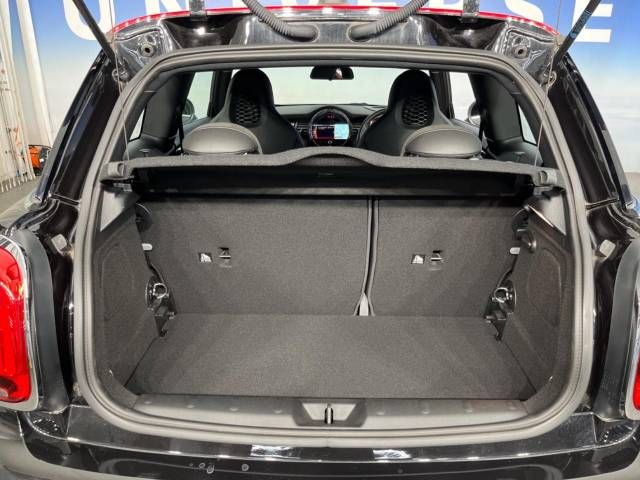 Bmw MINI 2019-02 191928-18