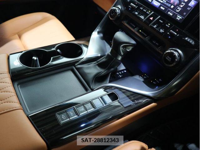 Lexus LX 2022-07 213449-11