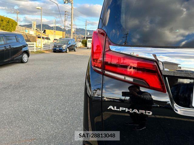 Toyota ALPHARD 2023-04 214427-16