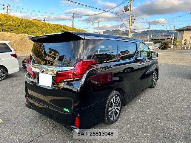 Toyota ALPHARD 2023-04 214427-4