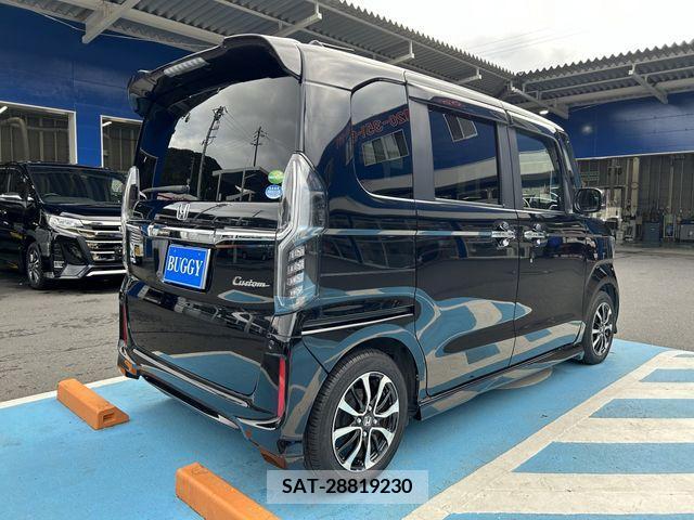 Honda N BOX CUSTOM 2019-05 225516-4