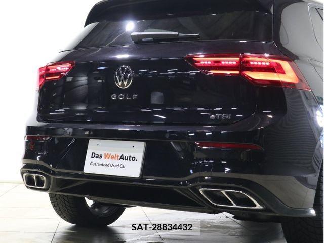 VolksWagen GOLF 2023-10 255582-6