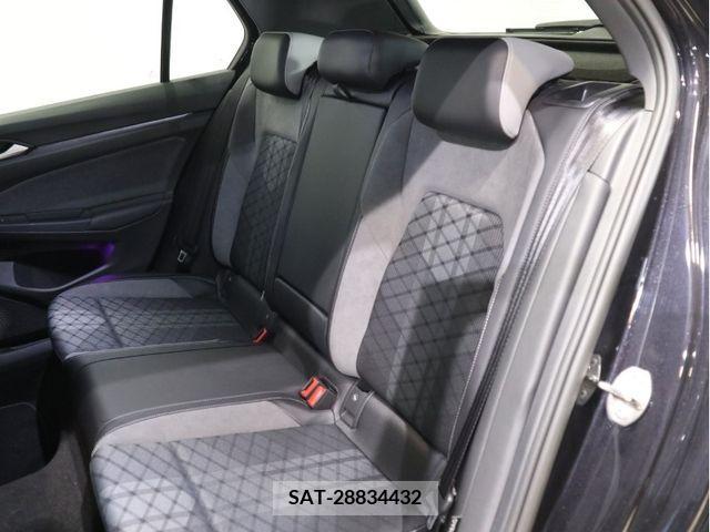 VolksWagen GOLF 2023-10 255582-21