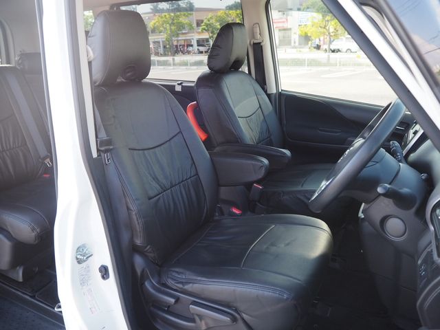 Nissan SERENA 2018-07 16335-20