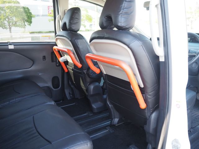 Nissan SERENA 2018-07 16335-21
