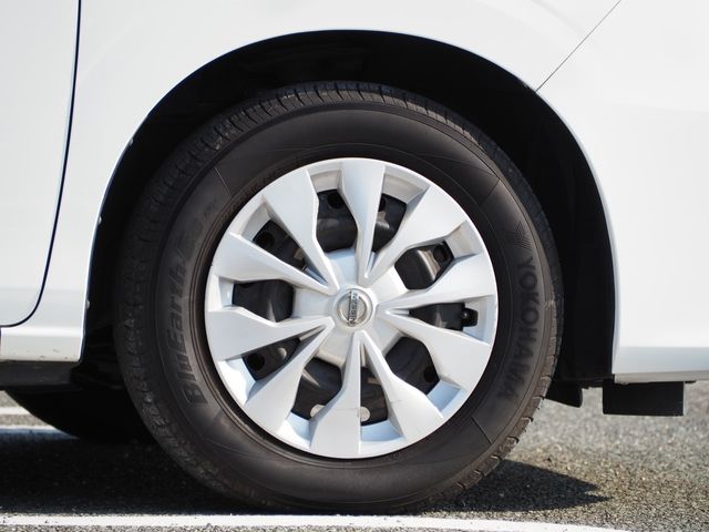 Nissan SERENA 2018-07 16335-7