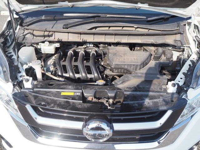 Nissan SERENA 2018-07 16335-26