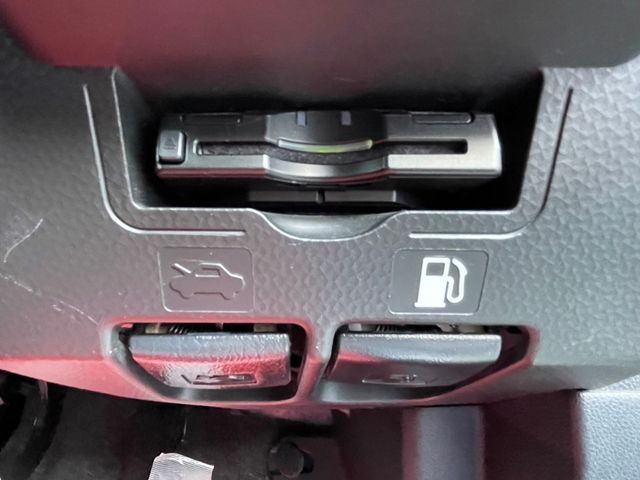 Toyota ROOMY 2019-03 190780-17