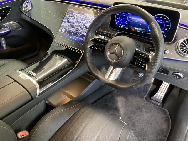 Mercedes Benz EQE 2022-11 193914-1