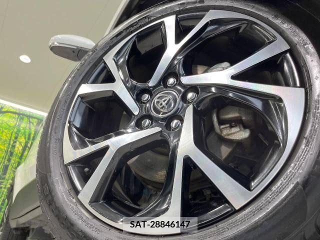 Toyota C-HR 2017-04 264134-13