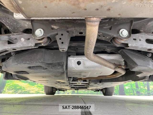 Toyota C-HR 2017-04 264134-19