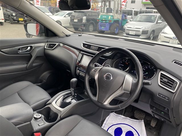 Nissan X-TRAIL 2015-09 12459-11