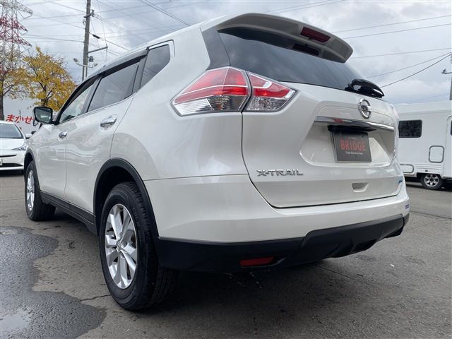 Nissan X-TRAIL 2015-09 12459-4
