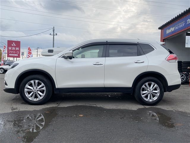 Nissan X-TRAIL 2015-09 12459-3