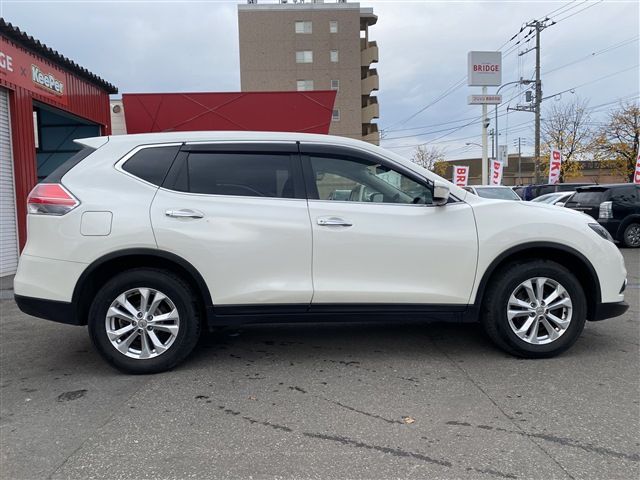 Nissan X-TRAIL 2015-09 12459-7