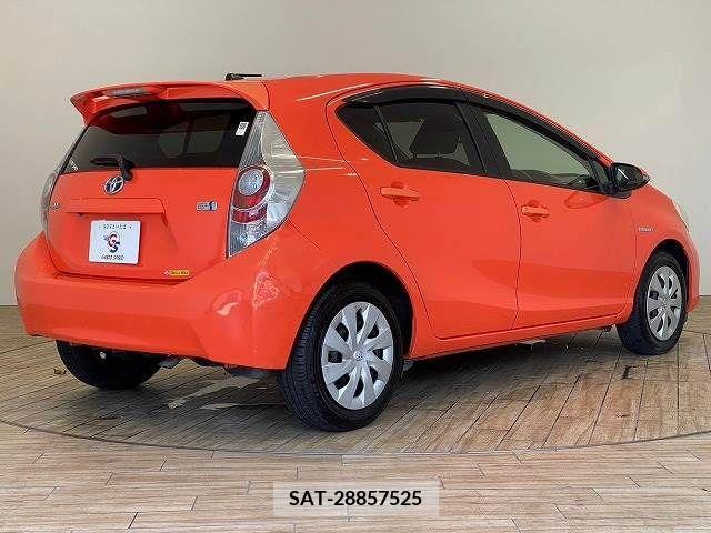 Toyota AQUA 2013-06 356161-13