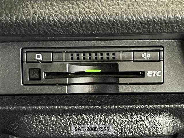 Toyota NOAH 2014-04 321410-5