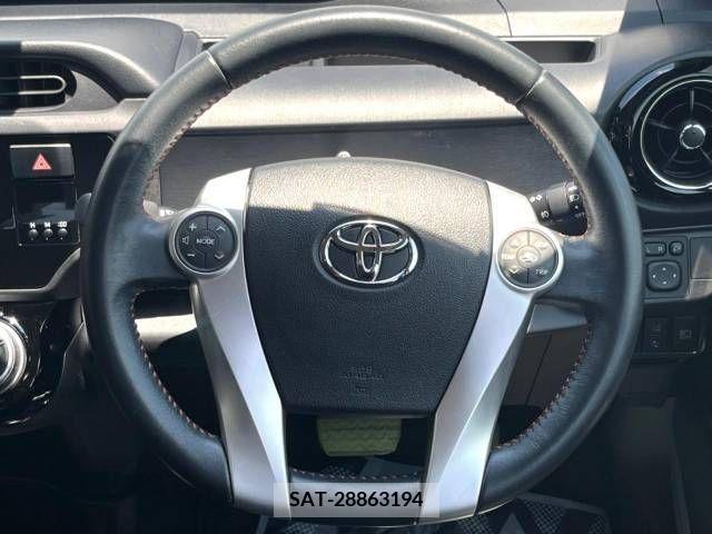 Toyota AQUA 2016-06 385660-11