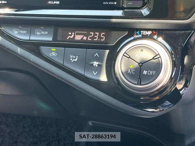 Toyota AQUA 2016-06 385660-7