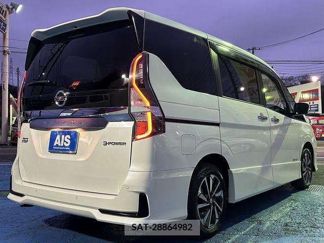 Nissan SERENA 2022-03 214169-3