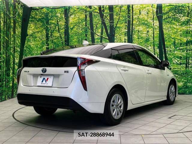 Toyota PRIUS 2016-08 366393-17