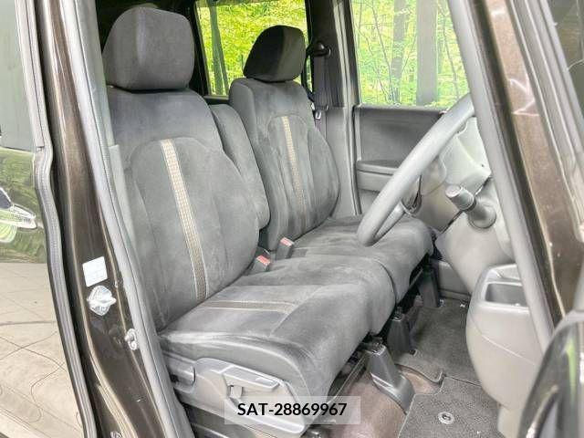 Honda N BOX CUSTOM 2018-04 215336-9