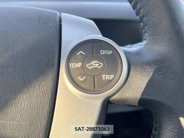 Toyota AQUA 2014-02 260636-11