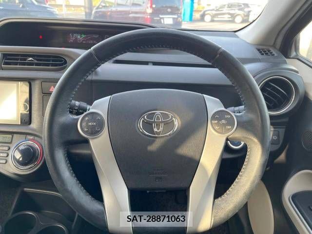 Toyota AQUA 2014-02 260636-10