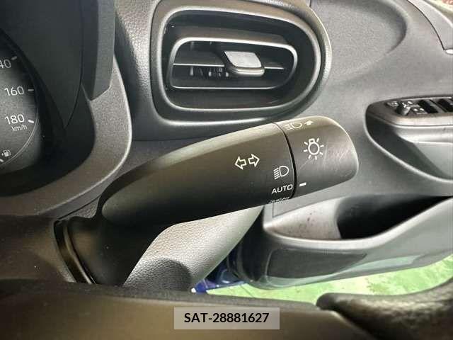 Toyota YARIS 2021-01 308731-12