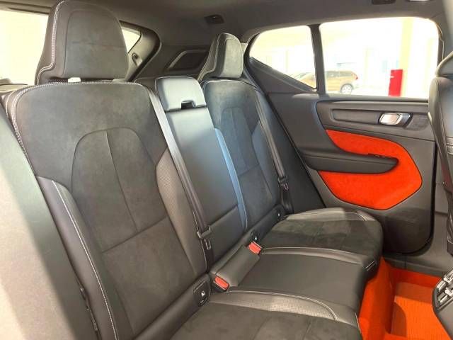 Volvo XC40 2018-05 190099-13