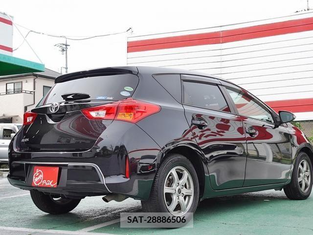 Toyota AURIS 2012-09 299040-14