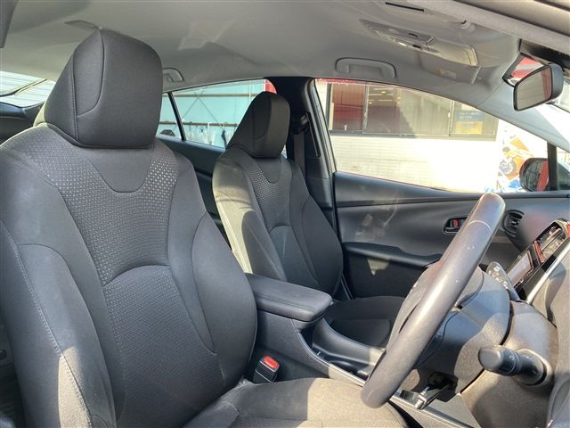 Toyota PRIUS 2019-02 182524-12