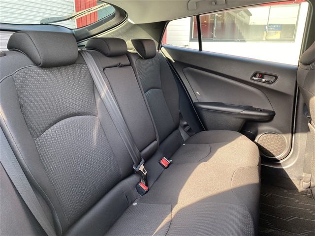 Toyota PRIUS 2019-02 182524-13