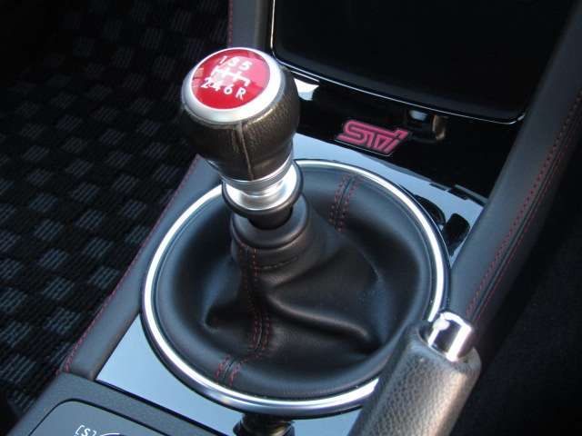 Subaru WRX STI 2019-06 25336-9