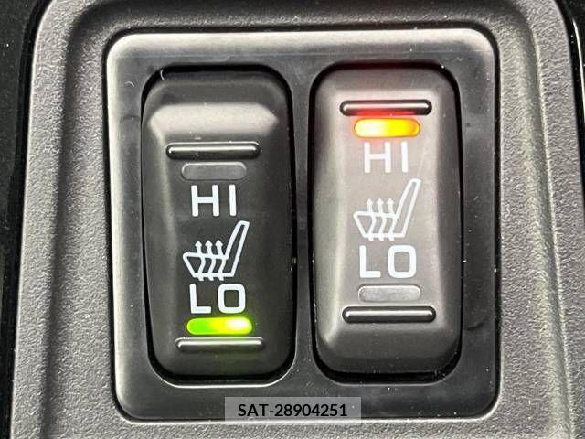 Mitsubishi OUTLANDER PHEV 2018-11 303548-6