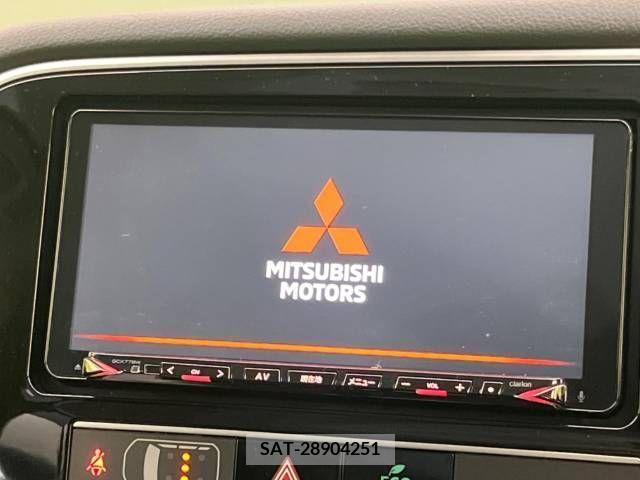 Mitsubishi OUTLANDER PHEV 2018-11 303548-2
