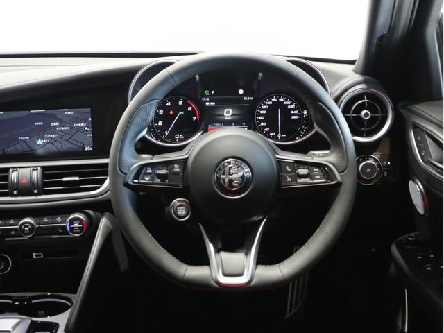 ALFA ROMEO Giulia 2023-05 195362-10