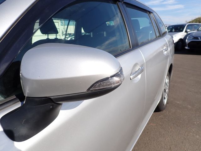 Toyota COROLLA FIELDER 2018-07 186976-3