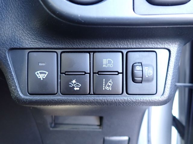 Toyota COROLLA FIELDER 2018-07 186976-9