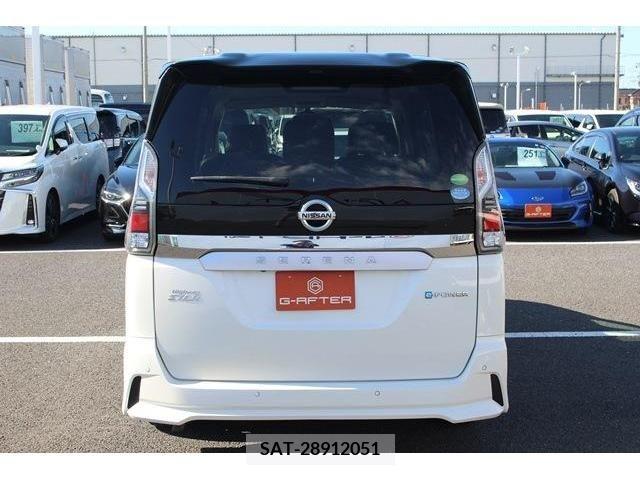 Nissan SERENA 2018-12 284135-8