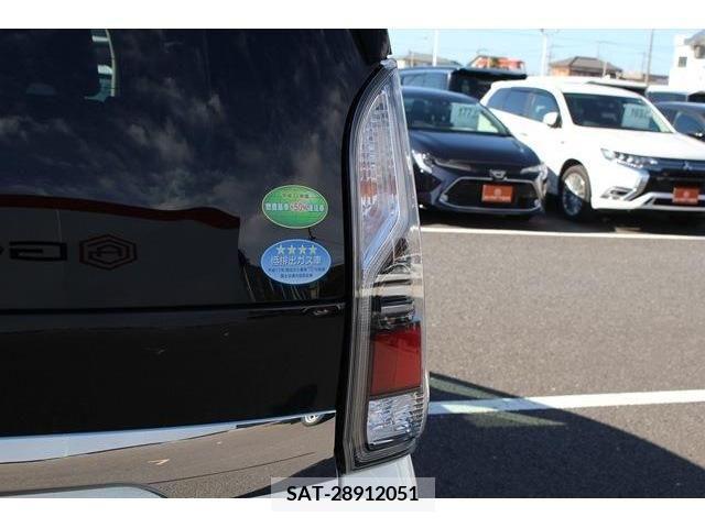 Nissan SERENA 2018-12 284135-11
