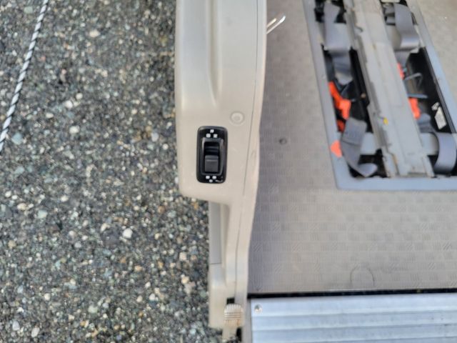 Nissan NV350 Caravan 2017-05 27215-6