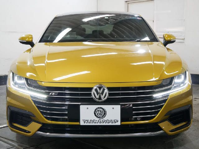VolksWagen ARTEON 2018-03 12772-10